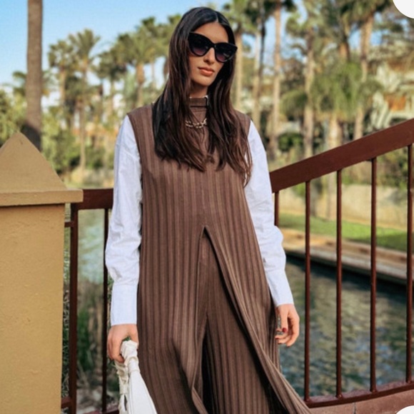 Zara new flared ribbed knit L top and S trouser - Picture 3 of 8